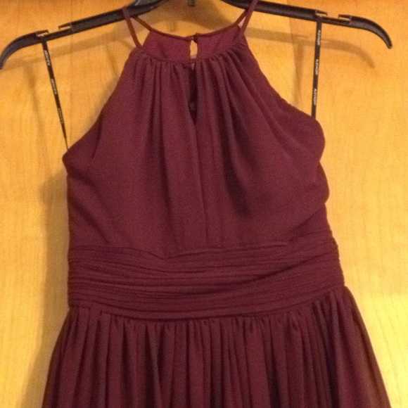 High neck Gown - Picture 4 of 8